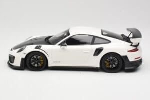Porsche 911 991.2 GT2 RS Blanc avec Jantes Noires Minichamps 1:18 155068310 Métal — image 3 sur 6