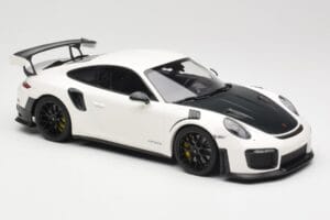 Porsche 911 991.2 GT2 RS Blanc avec Jantes Noires Minichamps 1:18 155068310 Métal — image 4 sur 6