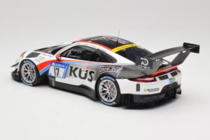 Porsche 911 991.2 GT3 R #17 Kues Team 75 Bernhard M. Christensen / K. Cairoli 24 Hours of Nurburgring 2018 Minichamps 1:18 15 — image 5 sur 6