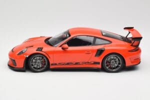 Porsche 911 991.2 GT3 RS Lava Orange & Jantes Argent Minichamps 1:18 155068225 Métal — image 3 sur 6