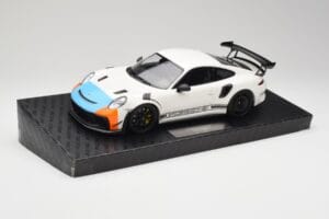 Porsche 911 991.2 GT3 RS Manthey Racing Blanc & Bleu & Orange Minichamps 1:18 MR-911-GT3RS-1805 Métal — image 2 sur 6