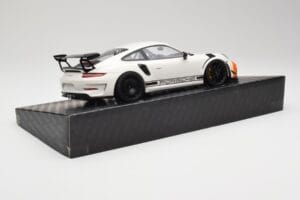 Porsche 911 991.2 GT3 RS Manthey Racing Blanc & Bleu & Orange Minichamps 1:18 MR-911-GT3RS-1805 Métal — image 3 sur 6