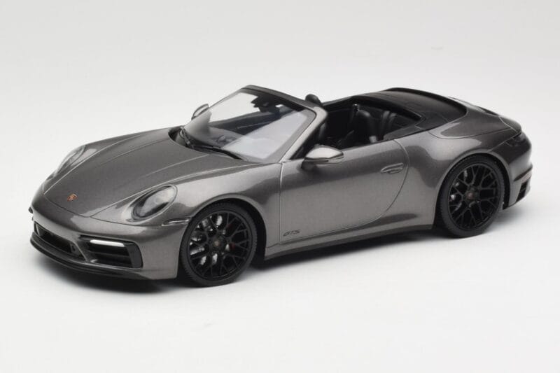Porsche 911 992 Carrera 4 GTS Cabriolet Grey Metallic Minichamps 1:18 155063031 Métal