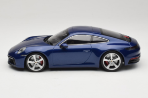 Porsche 911 992 Carrera 4S Blue Metallic Minichamps 1:18 153067327 Métal — image 3 sur 6