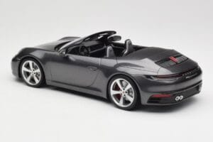 Porsche 911 992 Carrera 4S Cabriolet Agate Grey Metallic Minichamps 1:18 155067336 Métal — image 5 sur 6