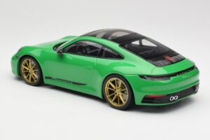 Porsche 911 992 Carrera 4S Python Green Minichamps 1:18 155067325 Métal — image 5 sur 6