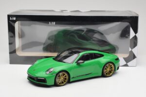 Porsche 911 992 Carrera 4S Python Green Minichamps 1:18 155067325 Métal — image 6 sur 6
