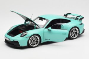 Porsche 911 992 GT3 Mint Vert Norev 1:18 187316 Métal — image 2 sur 8