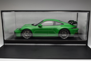 Porsche 911 992 GT3 Python Green GT Spirit 1:8 GTS801601 Résine — image 2 sur 2