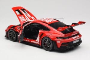 Porsche 911 992 GT3 RS Getspeed Race Taxi Guards Red Minichamps 1:18 110062040 Métal — image 5 sur 8