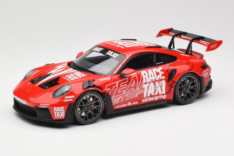 Porsche 911 992 GT3 RS Getspeed Race Taxi Guards Red Minichamps 1:18 110062040 Métal