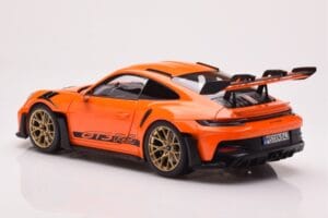 Porsche 911 992 GT3 RS Gulf Orange Norev 1:18 187360 Métal — image 7 sur 8