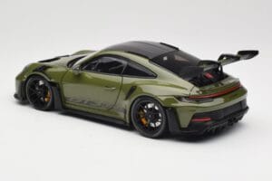 Porsche 911 992 GT3 RS Nato Olive & Black Wheels Minichamps 1:18 110062027 Métal — image 7 sur 8