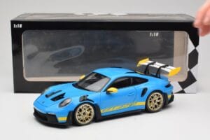 Porsche 911 992 GT3 RS Shark Bleu & Jaune Decor Concept Minichamps 1:18 911992001 Métal — image 8 sur 8