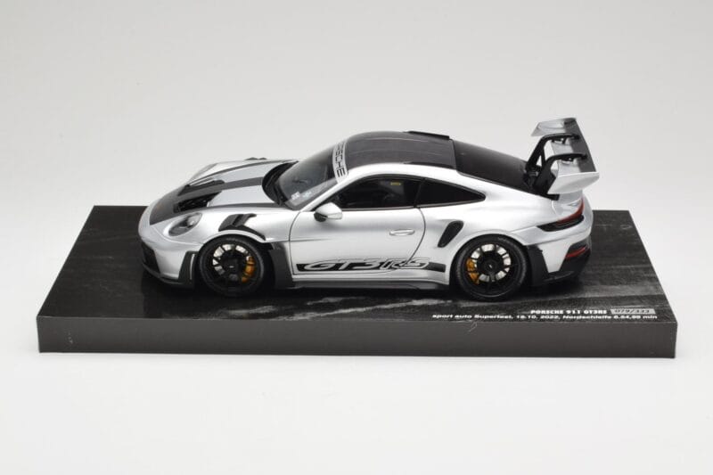 Porsche 911 992 GT3 RS Argent Weissach Package Minichamps 1:18 110062020 Métal