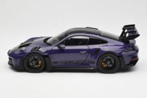 Porsche 911 992 GT3 RS Weissach Package Ultraviolet Norev 1:18 187368 Métal — image 4 sur 8