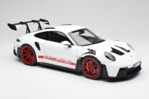 Porsche 911 992 GT3 RS Blanc & Pyro Rouge Norev 1:12 127530 Métal — image 4 sur 6