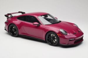 Porsche 911 992 GT3 Ruby Star Neo Red GT Spirit 1:12 GT536 Résine — image 4 sur 6