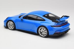 Porsche 911 992 GT3 Shark Bleu & Jantes Argent Minichamps 1:18 143069015 Résine — image 5 sur 6
