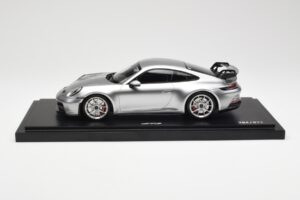Porsche 911 992 GT3 Argent Minichamps 1:18 WAP0211510M004 Résine — image 3 sur 7