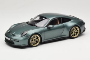 Porsche 911 992 GT3 Touring Package Malachite Green Metallic Norev 1:18 187382 Métal
