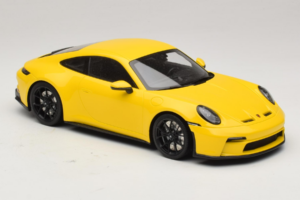 Porsche 911 992 GT3 Touring Jaune Jantes Noires Minichamps 1:18 117069021 Métal — image 4 sur 6
