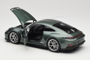 Porsche 911 992 S/T Malachite Green Metallic Norev 1:18 187472 Métal — image 4 sur 8
