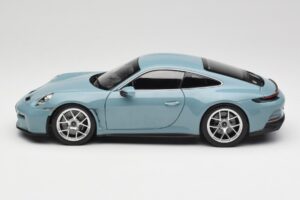 Porsche 911 992 S/T Meissen Blue Norev 1:18 187470 Métal — image 4 sur 8