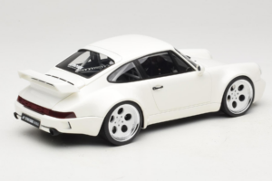 Porsche 911 992 Strosek Giga White GT Spirit 1:18 GT525 Résine — image 2 sur 6