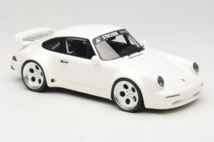Porsche 911 992 Strosek Giga White GT Spirit 1:18 GT525 Résine — image 4 sur 6