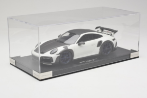 Porsche 911 992 TechArt GTstreet R Blanc Avec Roues Bleues TechArt 1:18 REMC014 Résine — image 2 sur 6