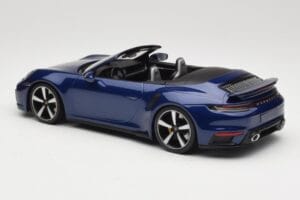 Porsche 911 992 Turbo S Cabriolet Blue Metallic Minichamps 1:18 155069081 Métal — image 5 sur 6