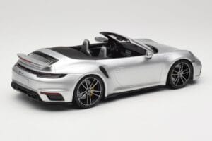 Porsche 911 992 Turbo S Cabriolet Argent Minichamps 1:18 155069082 Métal — image 2 sur 6
