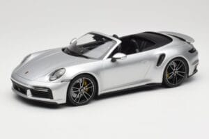 Porsche 911 992 Turbo S Cabriolet Argent Minichamps 1:18 155069082 Métal