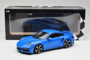 Porsche 911 992 Turbo S Gentian Bleu Minichamps 1:18 155069074 Métal — image 6 sur 6