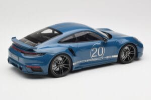 Porsche 911 992 Turbo S Sport Design Package Gentian Blue Metallic Minichamps 1:18 155069170 Métal — image 2 sur 6