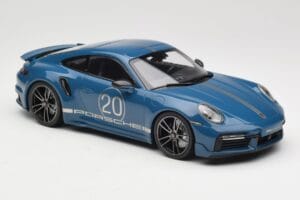 Porsche 911 992 Turbo S Sport Design Package Gentian Blue Metallic Minichamps 1:18 155069170 Métal — image 4 sur 6