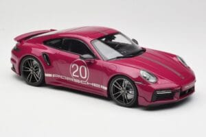 Porsche 911 992 Turbo S avec Sport Design Package Rouge Minichamps 1:18 155069172 Métal — image 4 sur 6