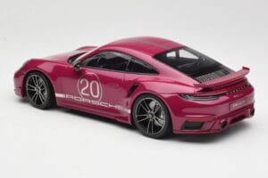 Porsche 911 992 Turbo S avec Sport Design Package Rouge Minichamps 1:18 155069172 Métal — image 5 sur 6