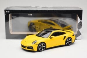 Porsche 911 992 Turbo S Jaune Minichamps 1:18 155069071 Métal — image 6 sur 6