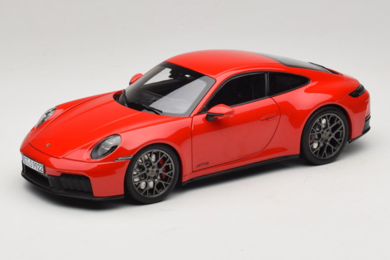 Porsche 911 992.2 Carrera 4 GTS Guards Red Norev 1:18 187171 Métal