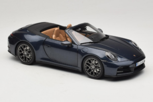 Porsche 911 992.2 Carrera Cabriolet Yachting Blue Norev 1:18 187180 Métal — image 6 sur 8