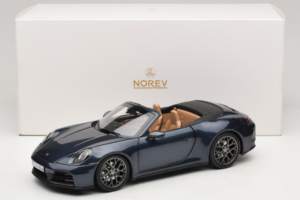 Porsche 911 992.2 Carrera Cabriolet Yachting Blue Norev 1:18 187180 Métal — image 8 sur 8