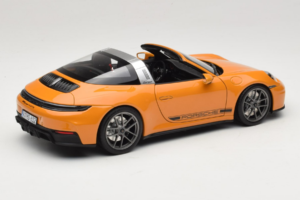 Porsche 911 992.2 Targa 4 GTS Bahama Yellow Norev 1:18 187190 Métal — image 4 sur 10