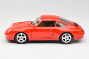 Porsche 911 993 Carrera Rouge Bburago 1:18 3050 Métal — image 4 sur 8