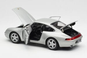 Porsche 911 993 Carrera Argent AUTOart 1:18 78131 Métal — image 5 sur 8