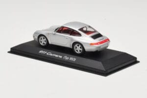 Porsche 911 993 Carrera Argent Minichamps 1:43 WAP02003597 Métal — image 3 sur 4