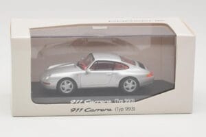 Porsche 911 993 Carrera Argent Minichamps 1:43 WAP02003597 Métal — image 4 sur 4