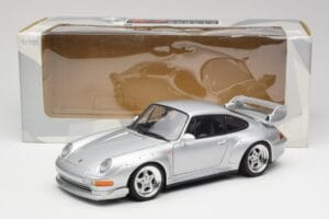 Porsche 911 993 GT2 Arctic Argent Métallisé UT Models 1:18 27831 Métal — image 8 sur 8