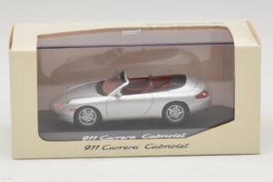 Porsche 911 996 Cabriolet Argent Minichamps 1:43 WAP02004097 Métal — image 4 sur 4